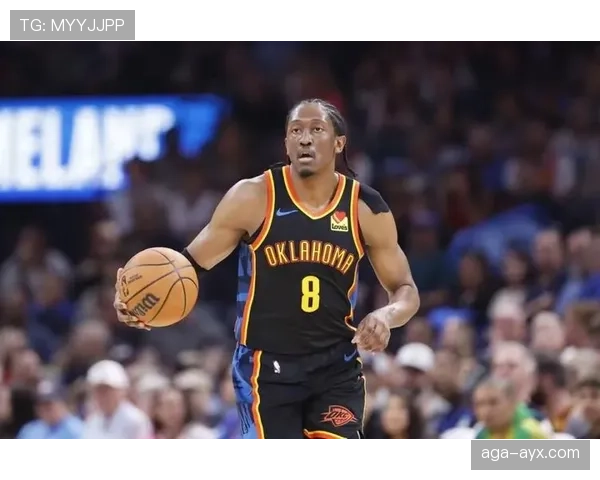 杰伦·威廉姆斯无球跑动制造空位，三分效率领跑同位置